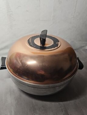 West Bend Vintage Bun Oven